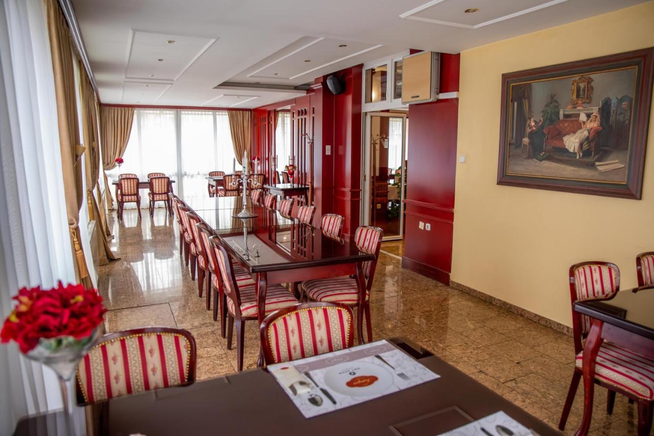 Hotel Integra Doboj Exterior foto